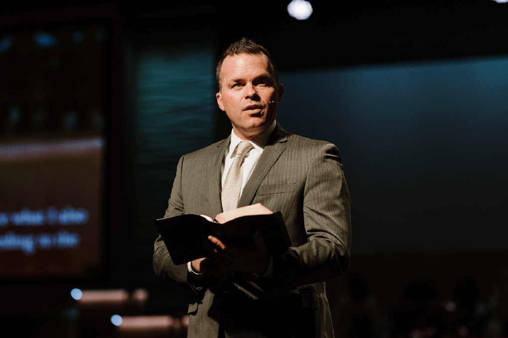 jesse-randolph-preaching Pastor Gil Rugh